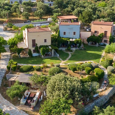منزل الضيف Skoutárion  في Chara House المظهر الخارجي الصورة